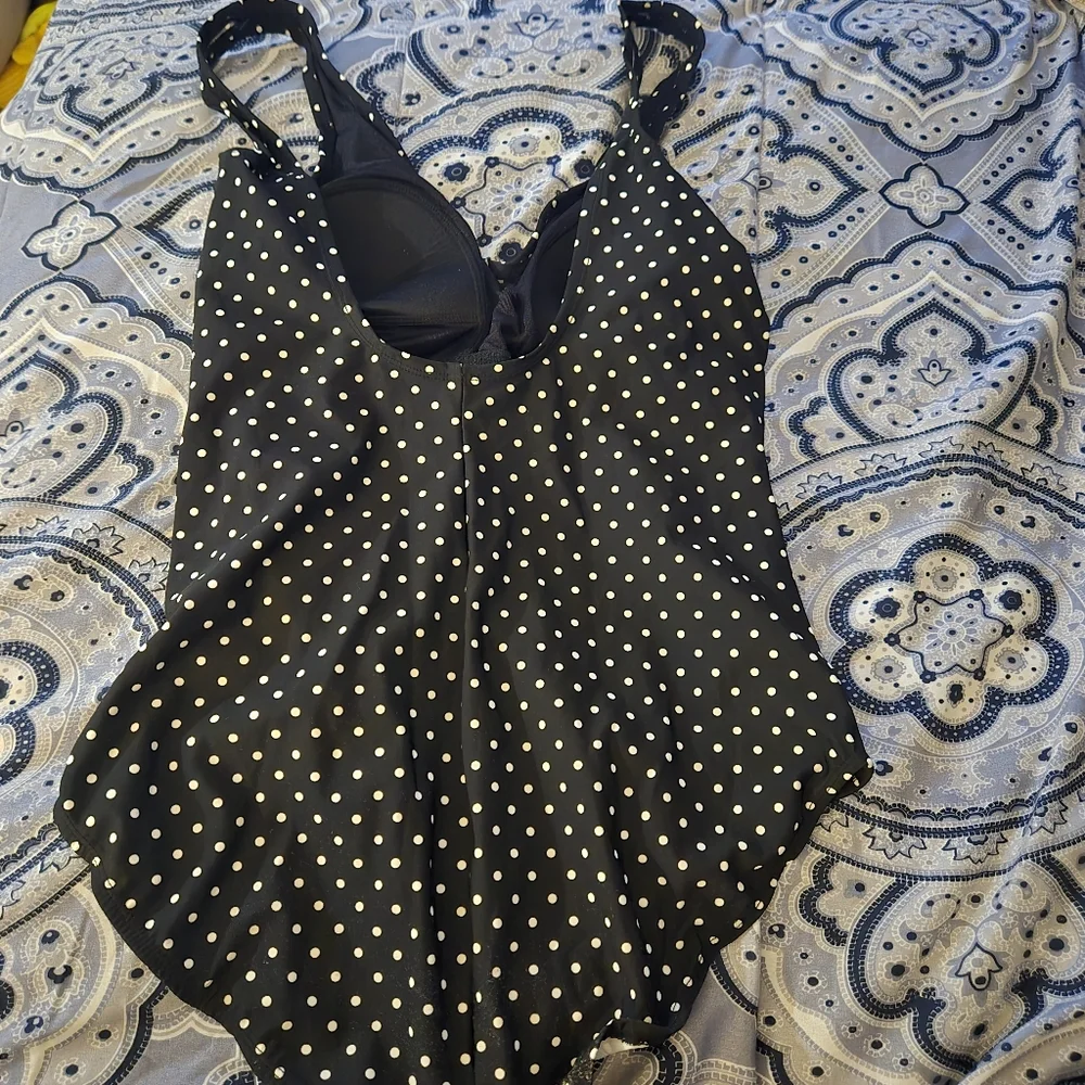 Miraclesuit/ Kirkland swimsuit size 12
